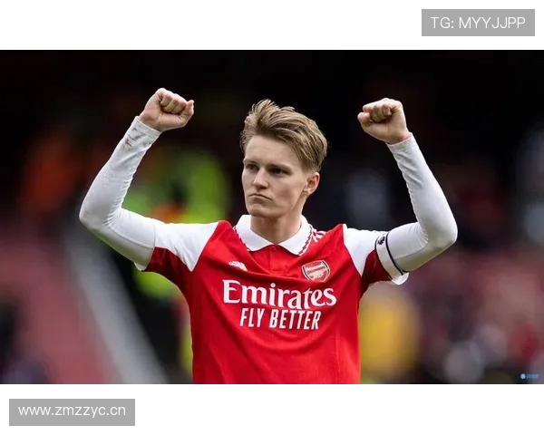 厄德高惊喜现身挪威队聚餐,将现场观战为队友助威 厄德高惊喜现身挪威队聚餐,将现场观战为队友助威